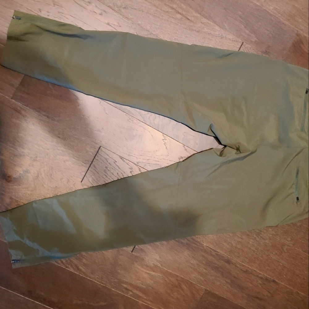 Patagonia mens pants size 35